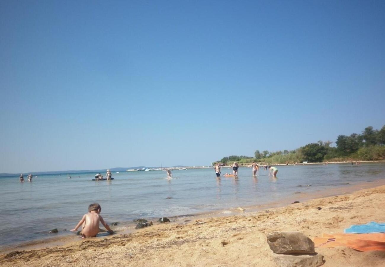 Apartments Dobri - 500M From Beach Nin Exterior photo